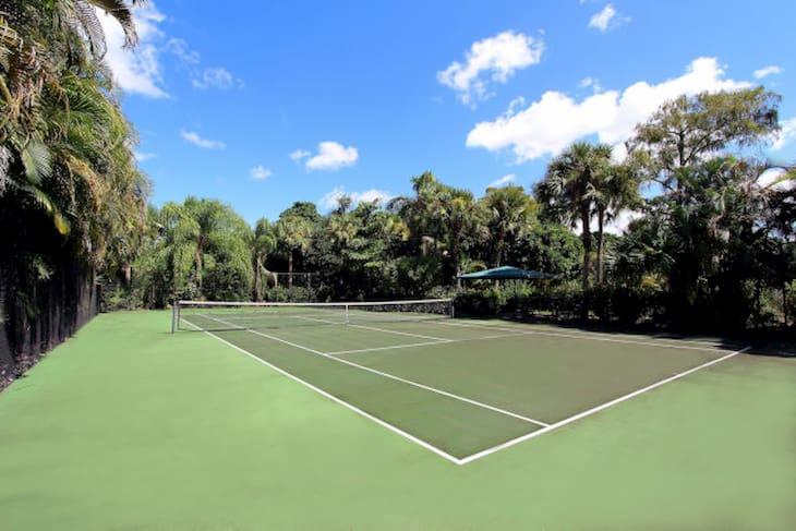 Eine Runde Tennis gefällig?